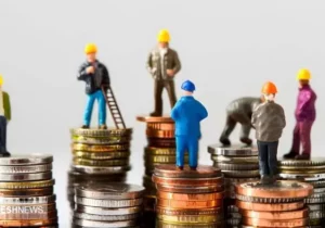 بررسی تفاوت‌ های دستمزد کارگران در آمریکا و چین