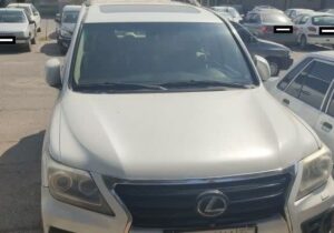 لکسوس ۲۵۰میلیاردی قاچاق راهی پارکینگ شد