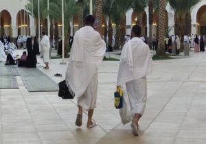 وام ۳۰ میلیونی حج عمره برای دانشجویان علوم پزشکی؛ شروع ثبتنام از شنبه